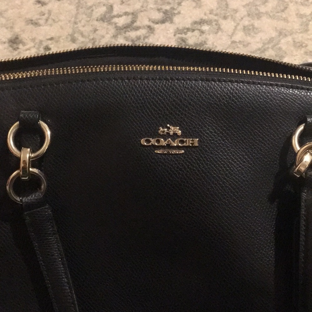 Black leather Coach purse with gold detailing - Picture 4 of 5